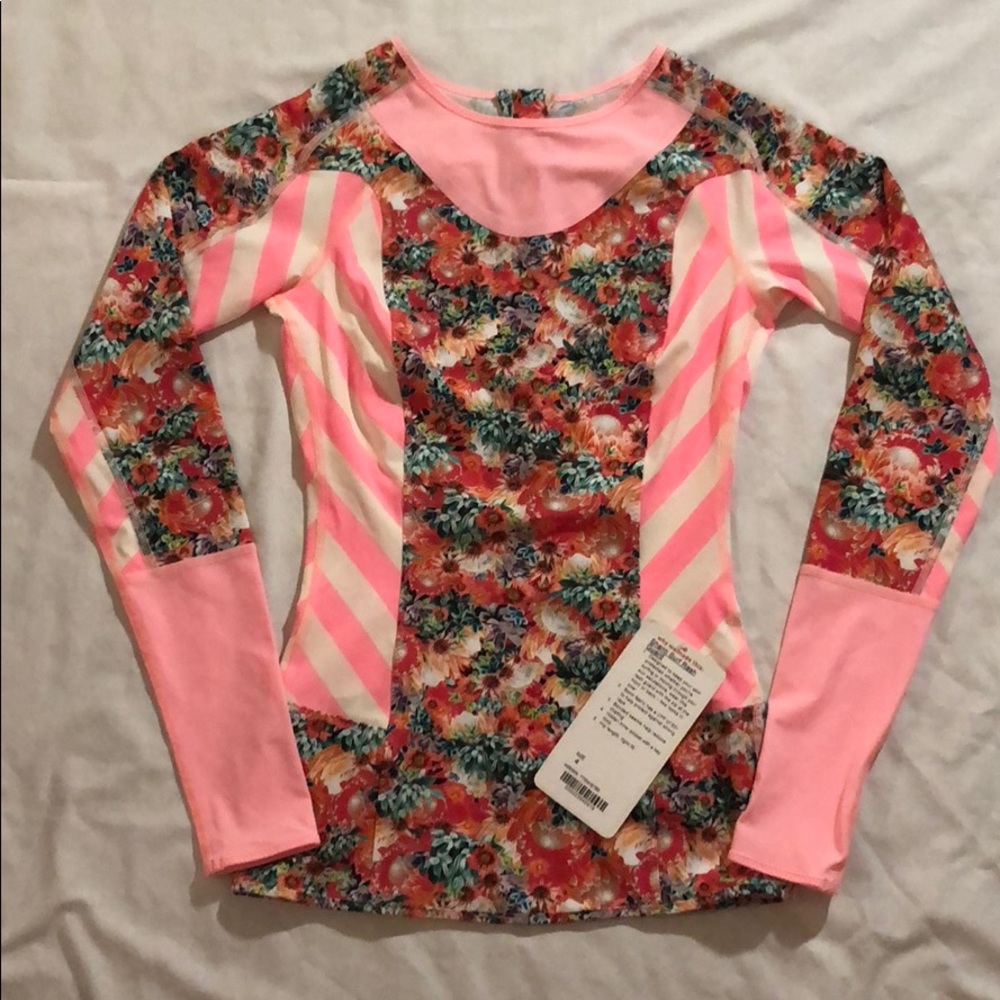 Lululemon Shanti surf rash guard